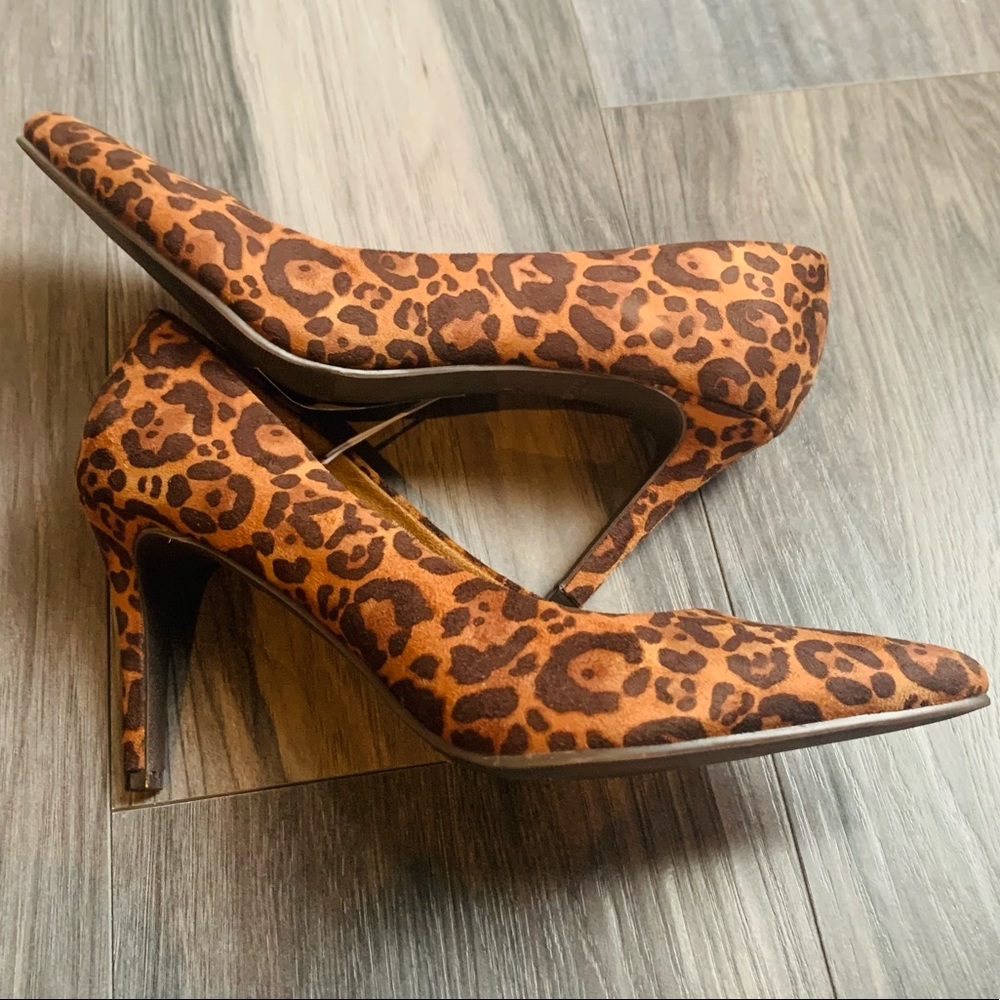 Old Navy Leopard Print Pump Size 8 with Tags